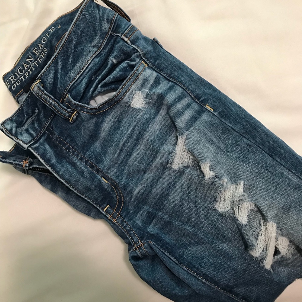 AE distressed jegging